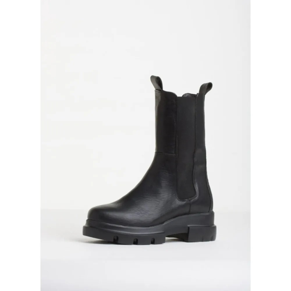 Cecilia - Napa Soft Black