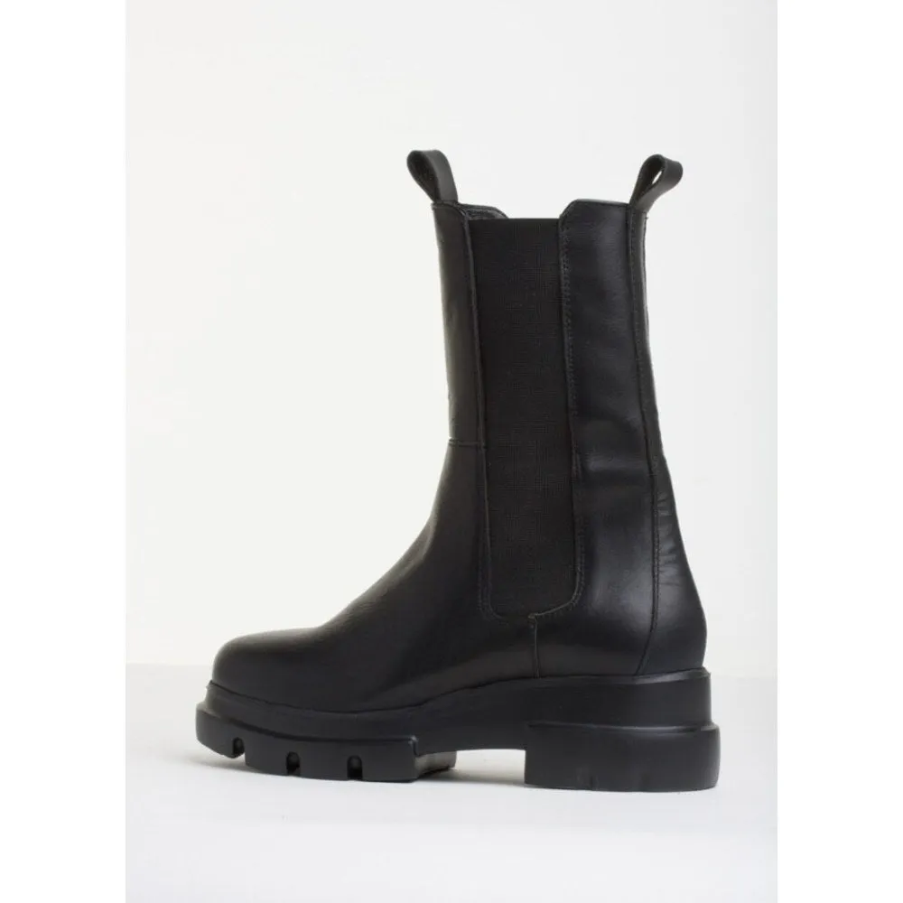 Cecilia - Napa Soft Black