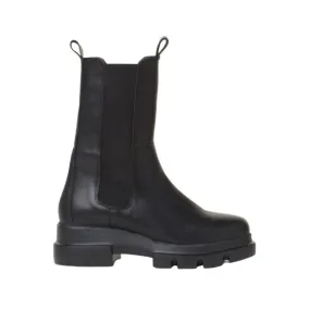 Cecilia - Napa Soft Black