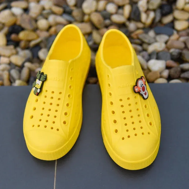 Children's Cave Shoes Boys Girls Garden Clogs EVA Slip-On Breathable Sports Sandals Kids Lightweight Outdoor Beach Water Shoe