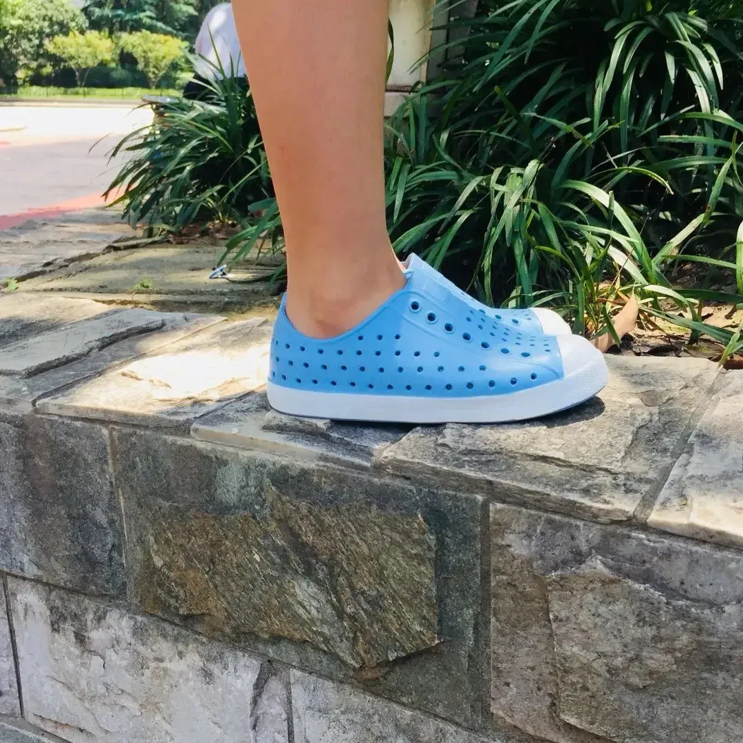 Children's Cave Shoes Boys Girls Garden Clogs EVA Slip-On Breathable Sports Sandals Kids Lightweight Outdoor Beach Water Shoe