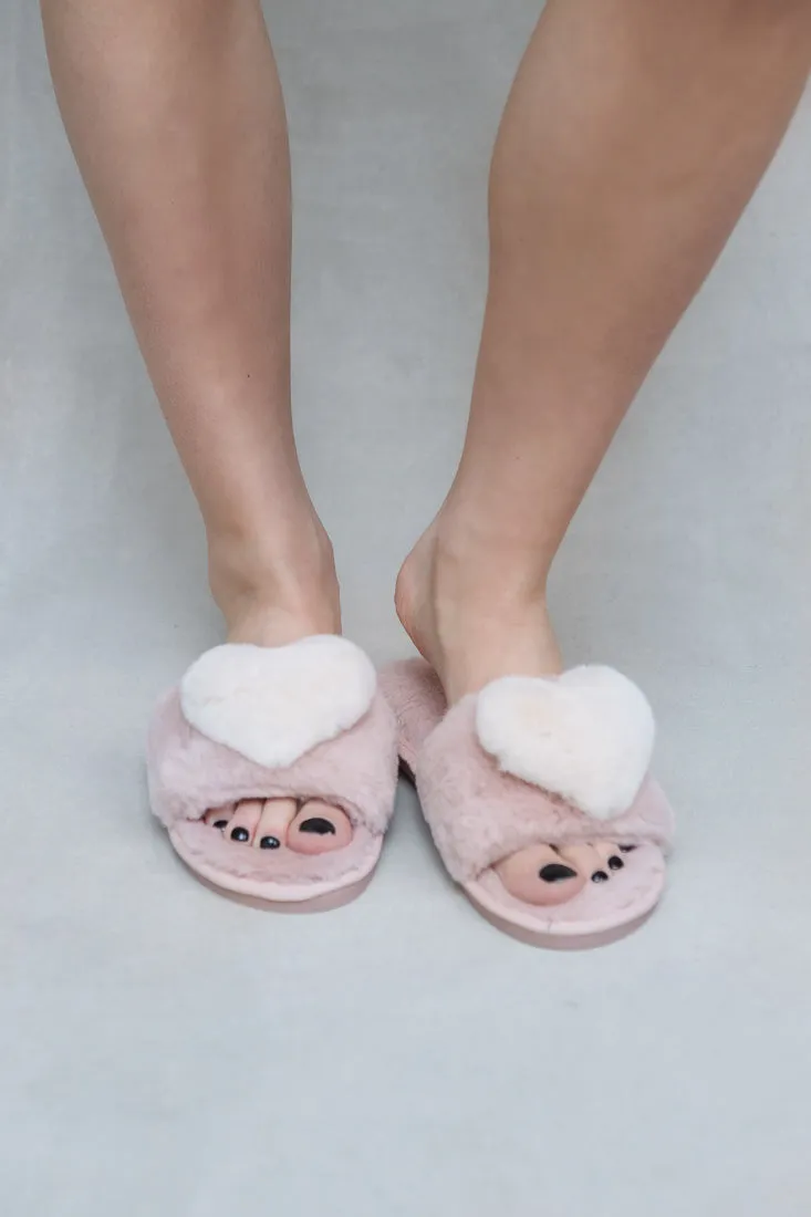 PLUSH HEART SLIPPERS (VARIOUS COLOURS)