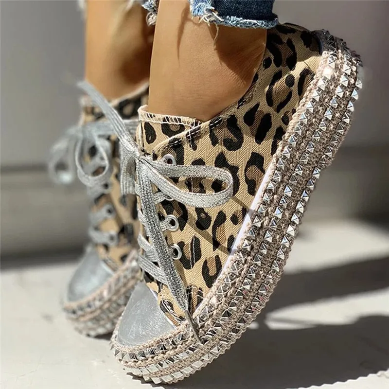 Sexy Leopard High Top Sneakers Women Fashion Bordered Rivet Flats Canvas Shoes Woman Autumn Platform Ladies Casual Shoes