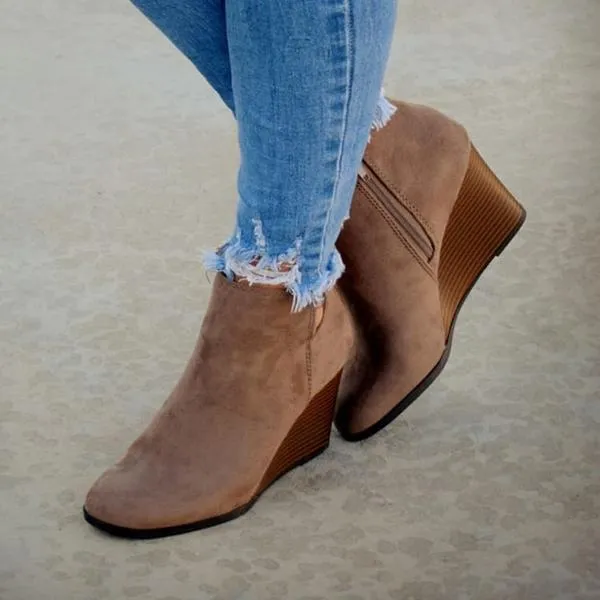 Trendy and supportive orthopedic Wedge 