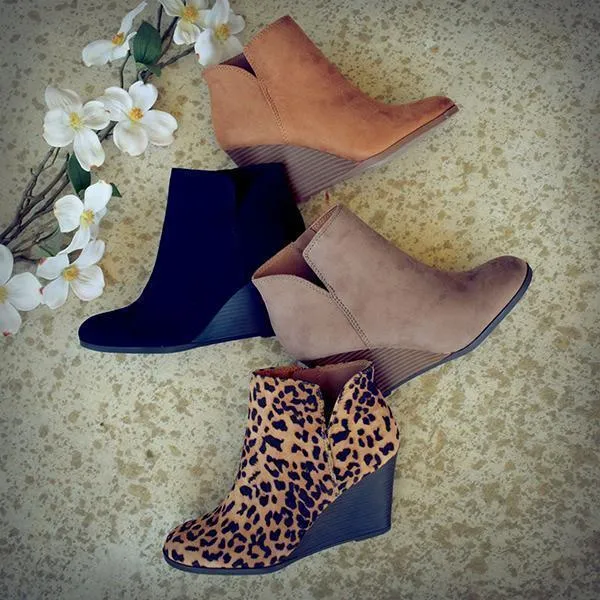 Trendy and supportive orthopedic Wedge 