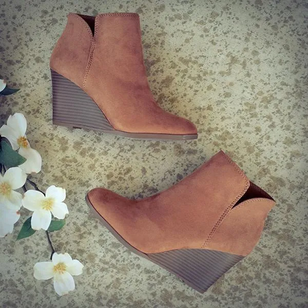 Trendy and supportive orthopedic Wedge 