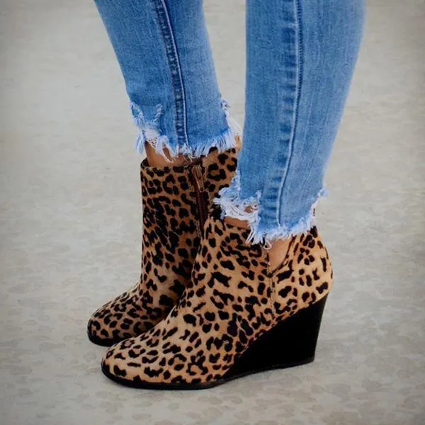 Trendy and supportive orthopedic Wedge 