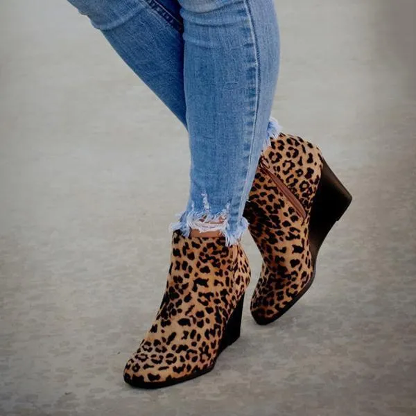 Trendy and supportive orthopedic Wedge 